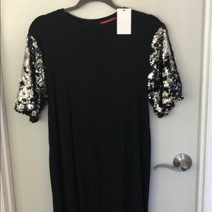NWT Saks 5th Avenue dress with sequin sleeve M